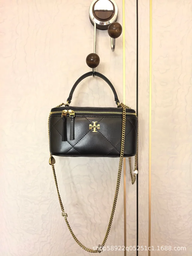 Tory Burch Crossbody Bags Quilted top-handle chain bag with double-zip closure product detail image 11