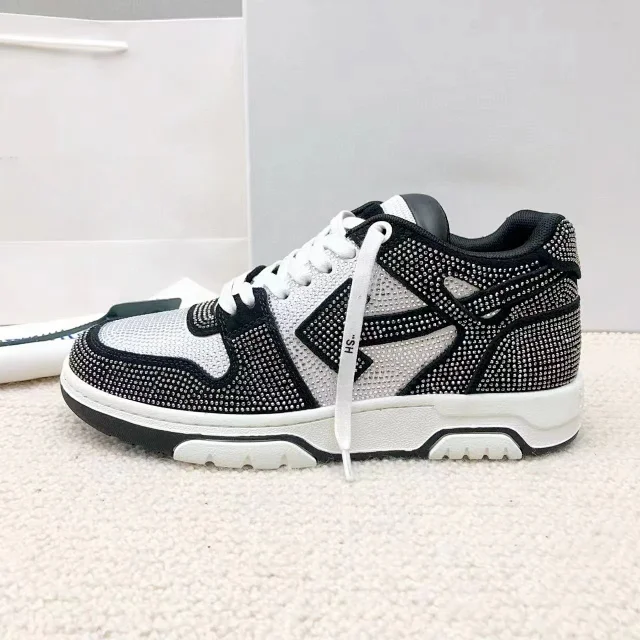 Off-White Sneakers Rhinestone Arrow Low-Top product detail image 4