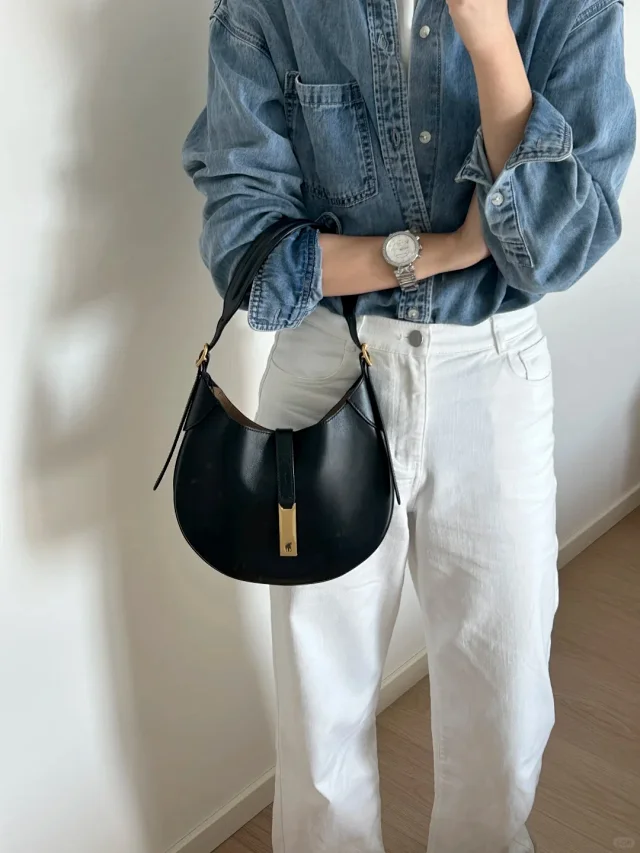 Unbranded Shoulder Bags Crescent Hobo Bag with Gold-Tone Horse Emblem product detail image 3
