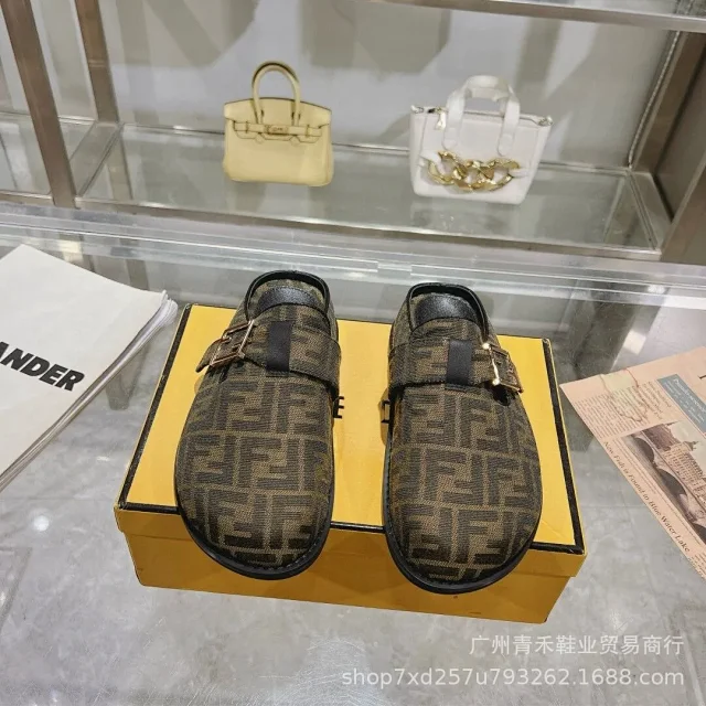 Fendi Slippers FF Monogram Buckle Mule product detail image 7