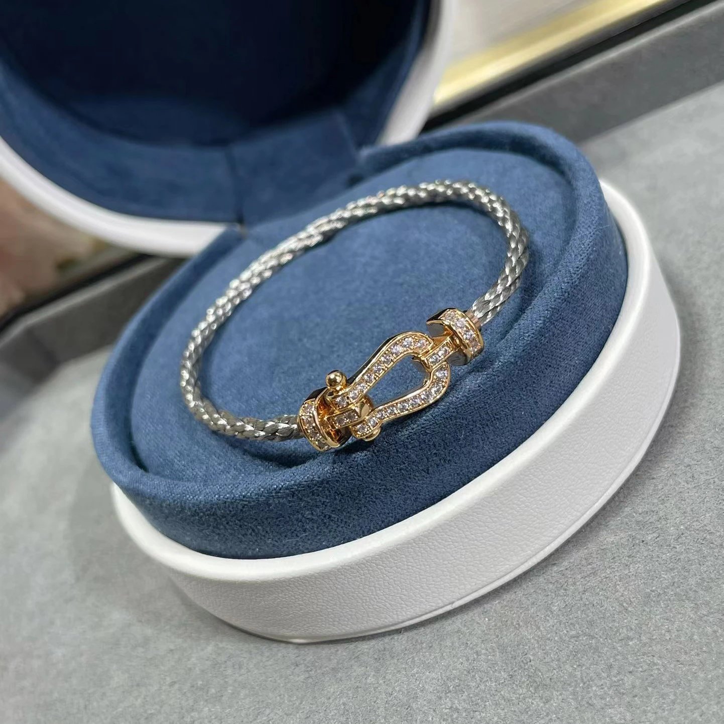 FRED Jewelry Force 10 braided cord buckle bracelet — Medium-sized rose gold full-diamond gray steel cable
