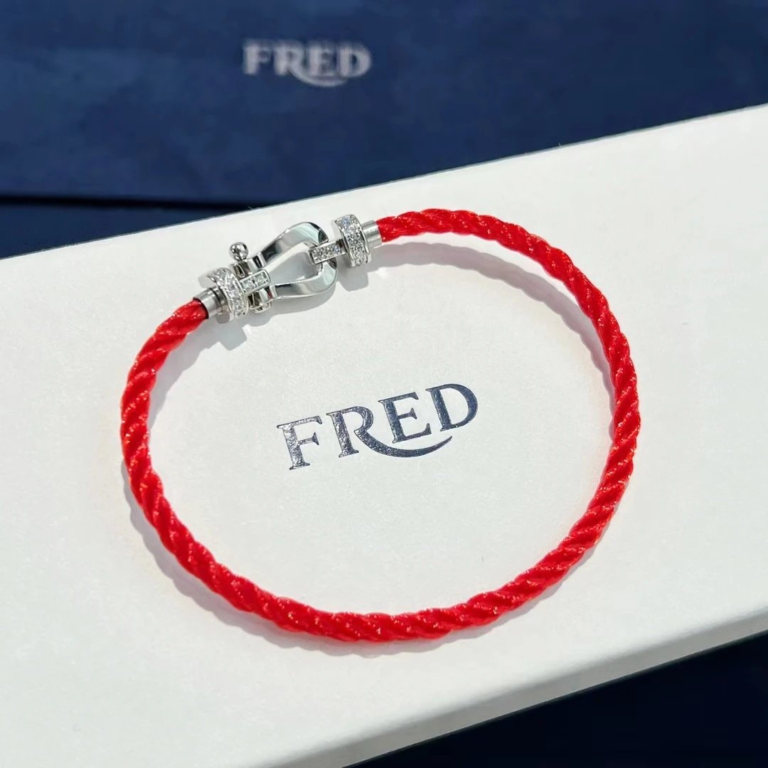 FRED Jewelry Force 10 braided cord buckle bracelet — Medium-sized half-diamond white gold red rope