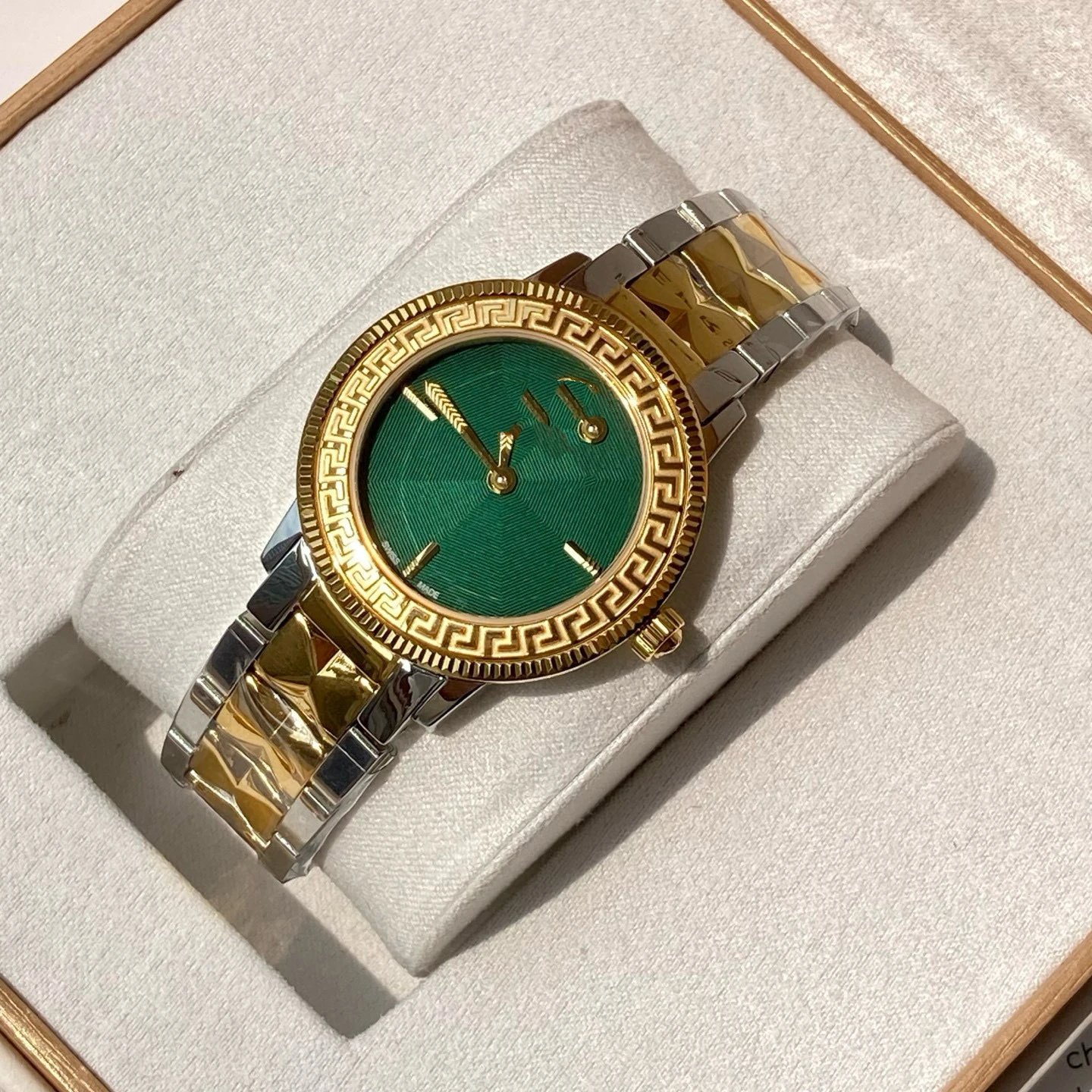 Versace Watches Medusa Motif Greek Key Bezel Metal Bracelet Watch — 34+Counter gift box packaging