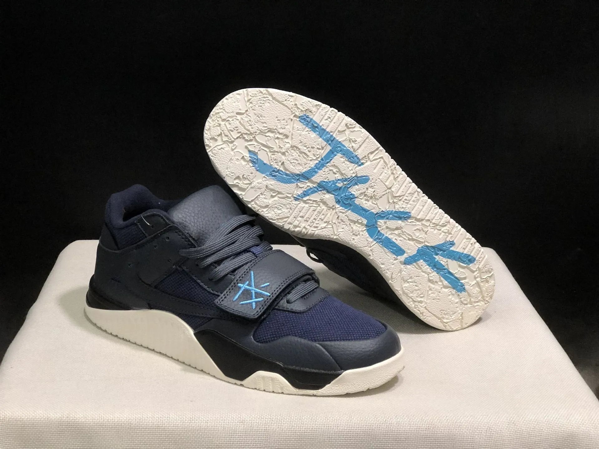 Nike Sneakers Jordan Jumpman Jack TR — Dark blue