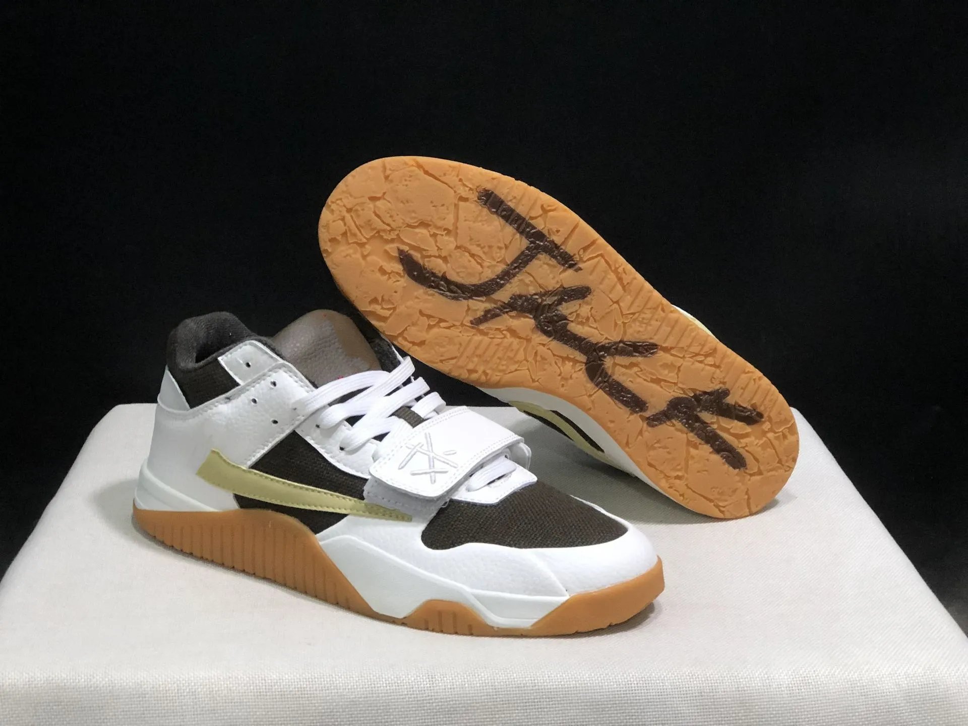 Nike Sneakers Jordan Jumpman Jack TR — White-brown barb