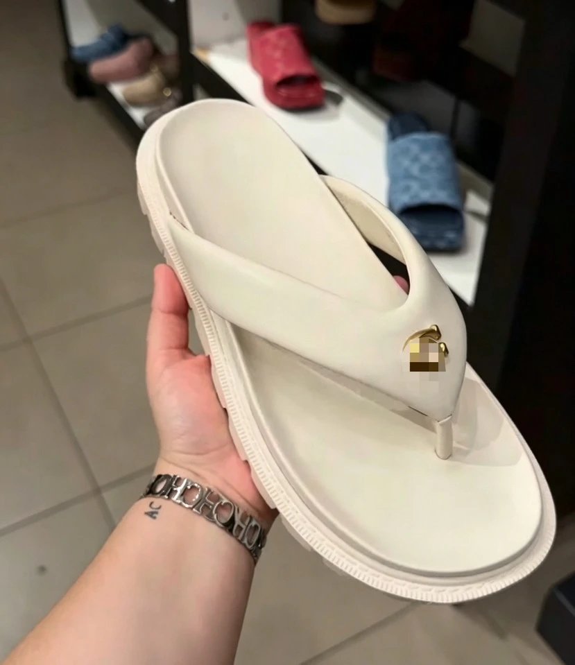 Coach Slippers Logo-pattern slide with lug sole — White flip-flops