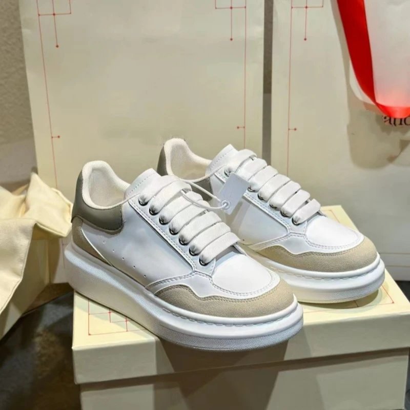 Alexander McQueen Sneakers Oversized low-top — White Apricot Gray
