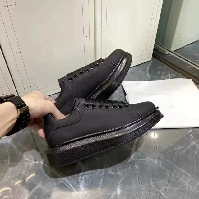 Alexander McQueen Sneakers Oversized low-top product detail image 28
