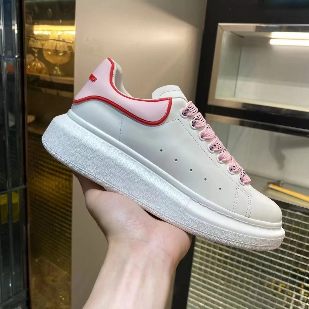 Alexander McQueen Sneakers Oversized low-top — Resin powder