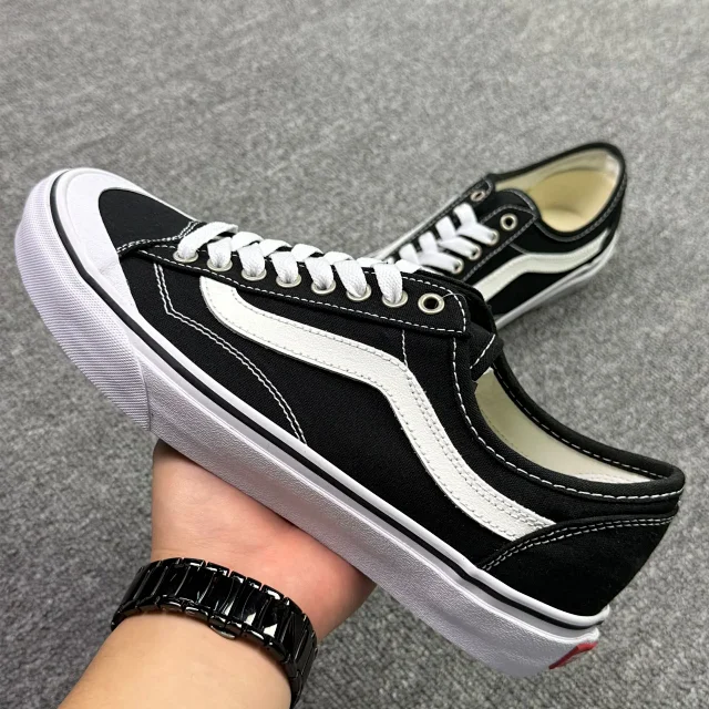 Vans Sneakers Fear of God Logo Print Low-Top Canvas product detail image 26
