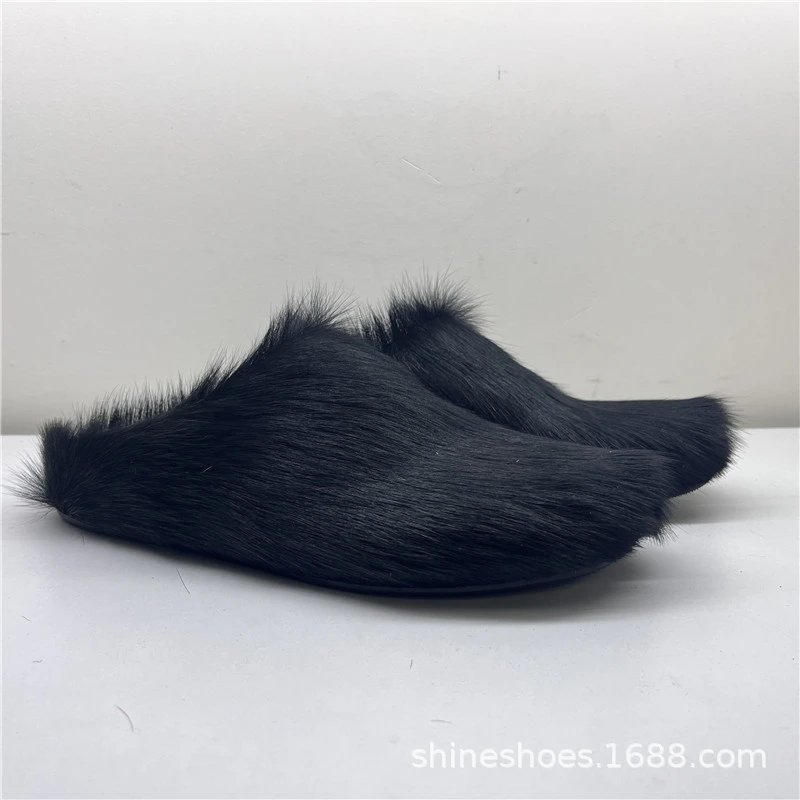 Unbranded Slippers Faux Fur Closed-Toe Mule — Black
