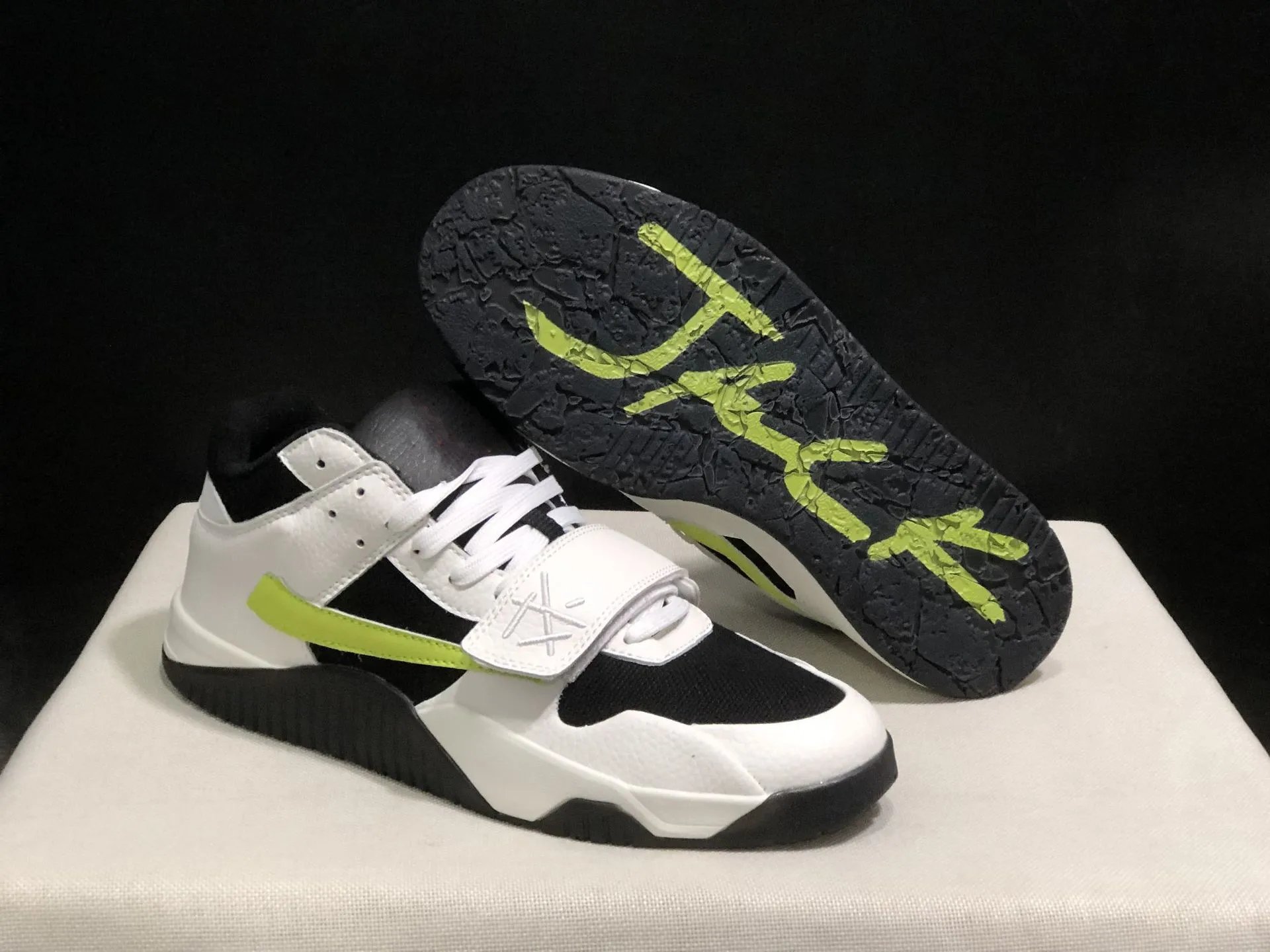 Nike Sneakers Jordan Jumpman Jack TR — Yellowish Green