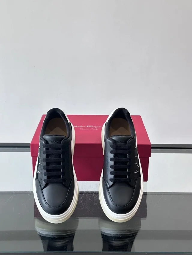 Ferragamo Sneakers Low-top leather with Gancini side detail product detail image 6