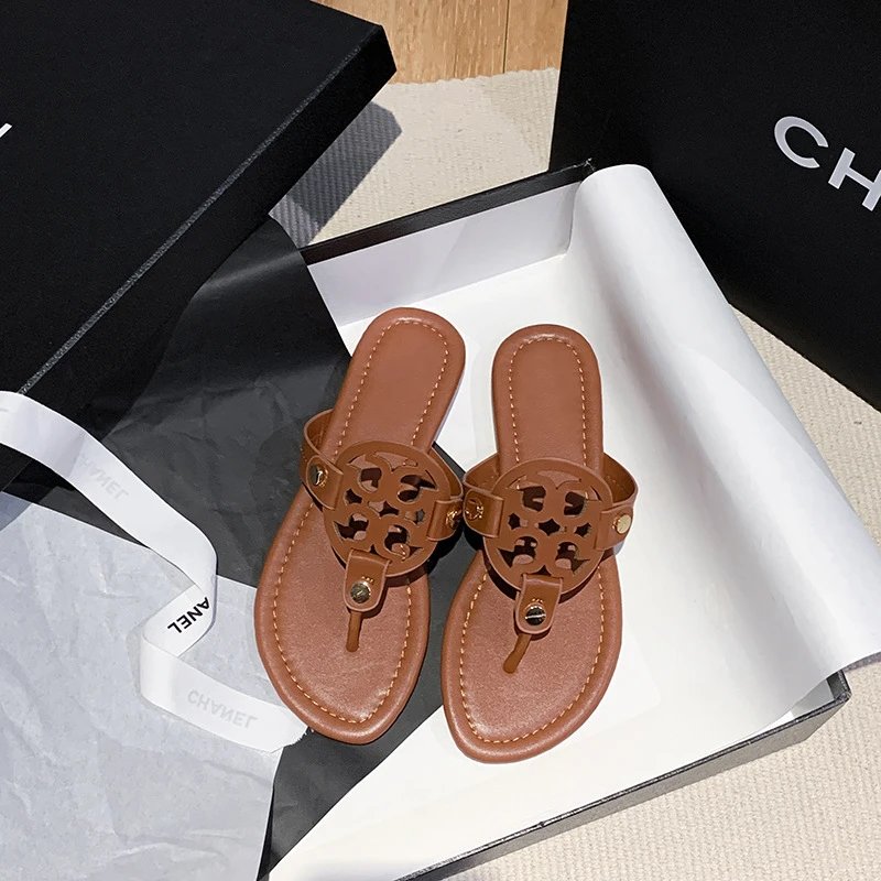 Tory Burch Sandals Double-T Logo Thong Flat image 3