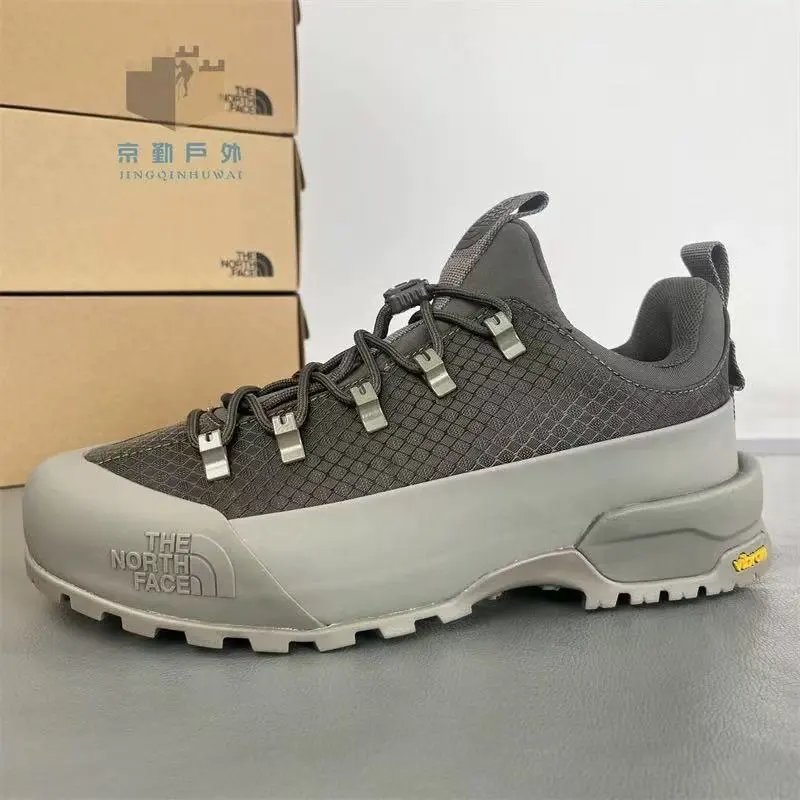 The North Face Sneakers Low-Top Trail Hiking Shoes — Dark brown