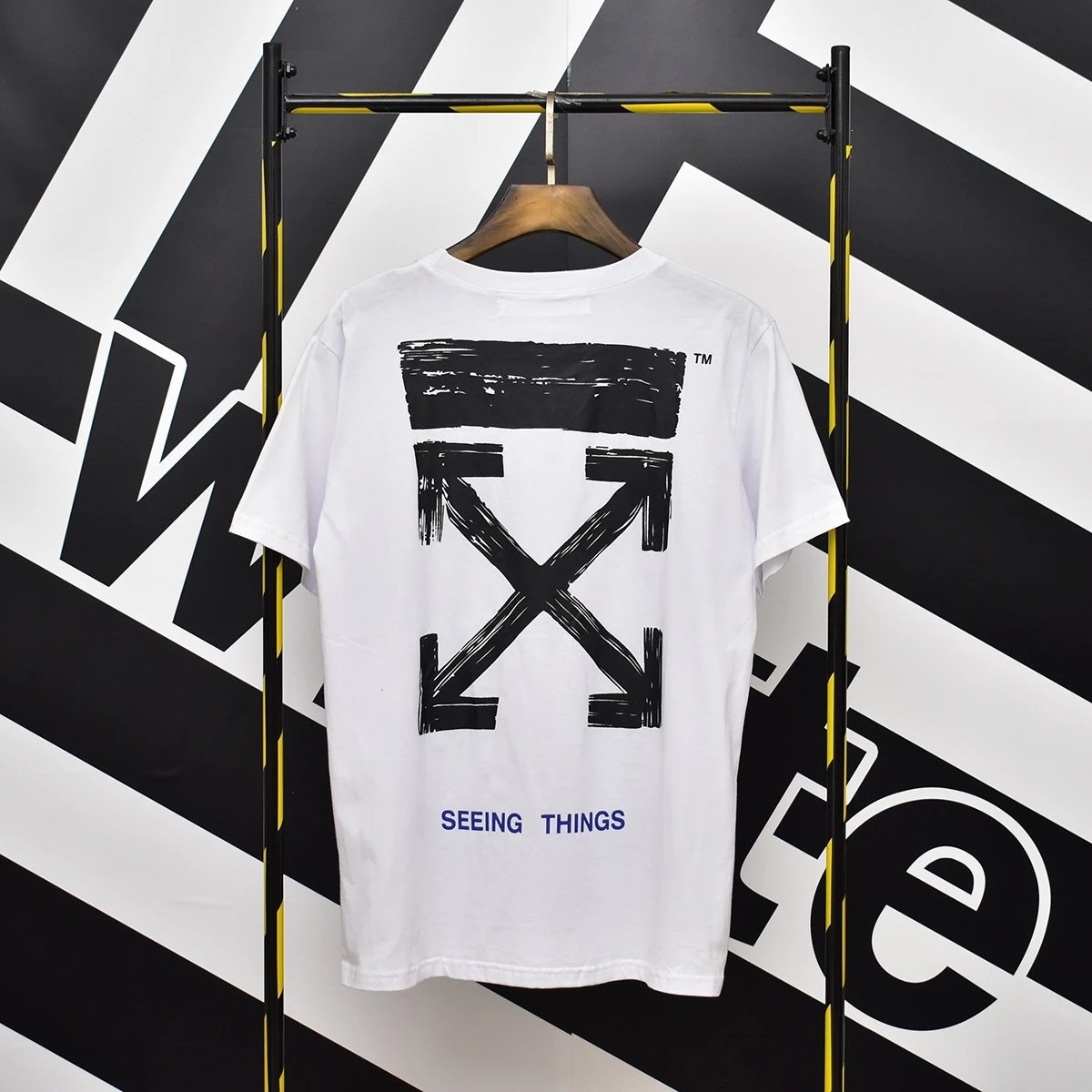 Off-White T-Shirts Short-sleeve graphic arrow-print T-shirt — 621 white