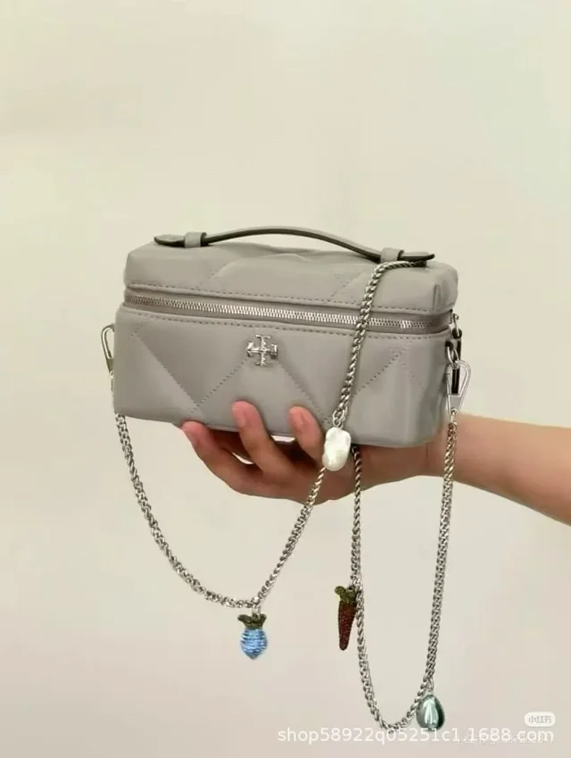 Tory Burch Crossbody Bags Quilted top-handle chain bag with double-zip closure product detail image 23