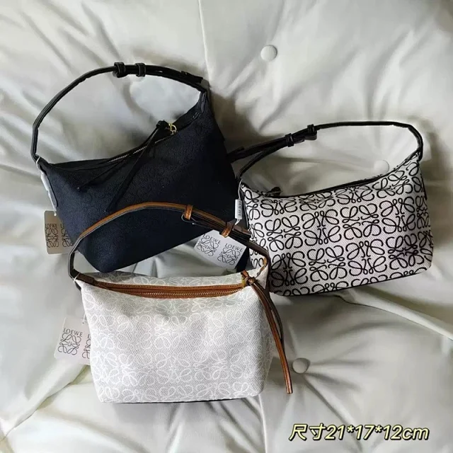 Loewe Shoulder Bags Anagram jacquard zip-top bag product detail image 1