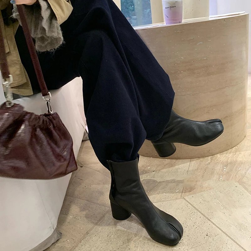 Unbranded Boots Ankle with Split-Toe Design and Block Heel image 4