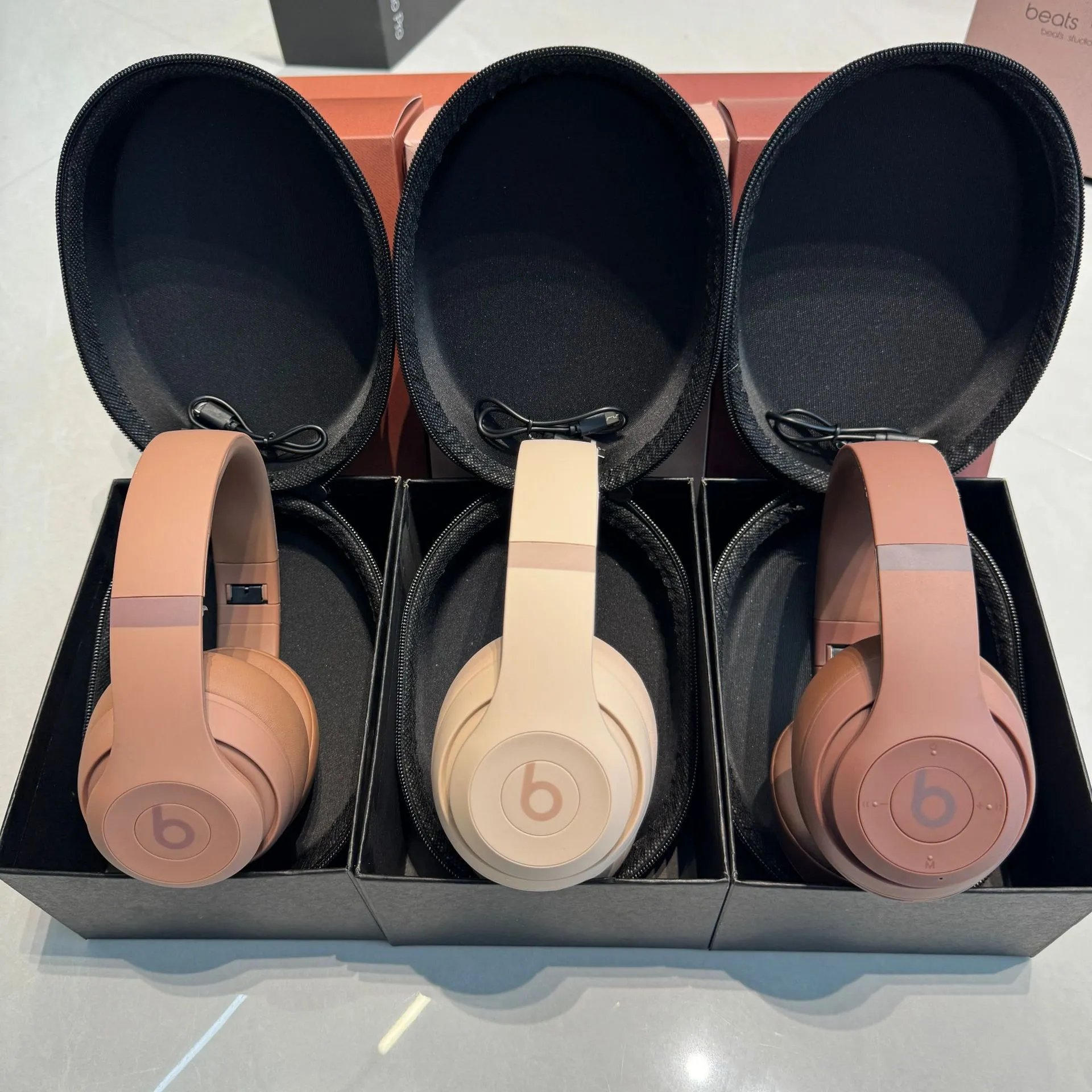 Beats Headphones Studio Pro image 3