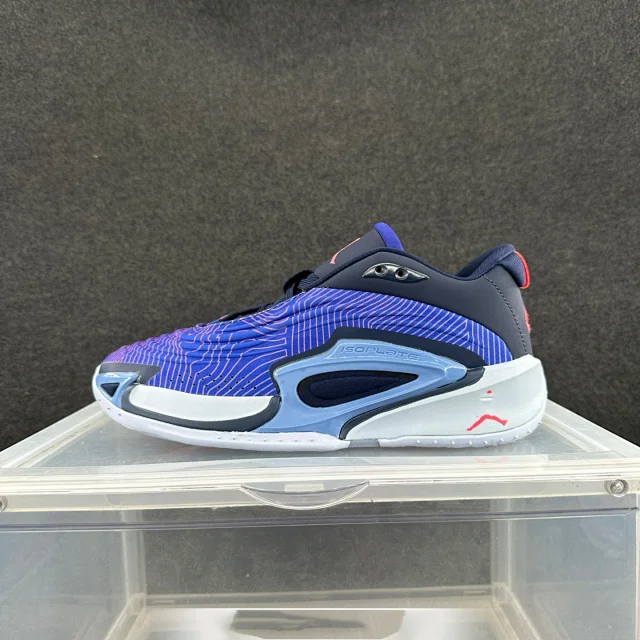 Jordan Sneakers Luka 3 Basketball Shoes product detail image 8