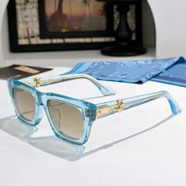 Chrome Hearts Eyewear Oversized square-frame sunglasses with decorative metal temple hardware product detail image 7