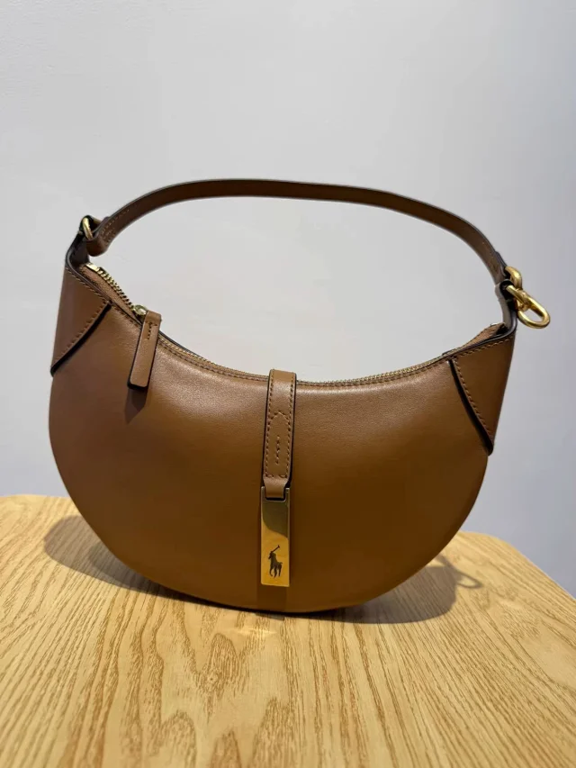 Lauren Ralph Shoulder Bags Mini crescent bag with gold-tone logo plaque product detail image 4