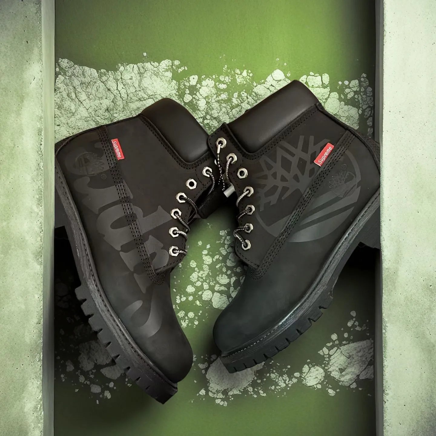 Timberland Boots High-Top Lug-Sole with Graphic Logos — Black matte