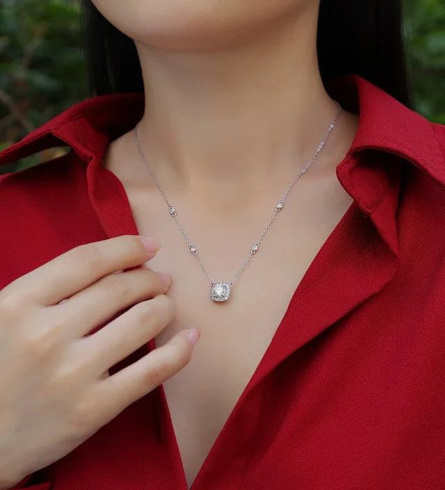 Unbranded Jewelry Moissanite Pendant Necklace product detail image 25