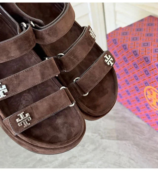 Tory Burch Sandals Kira platform with logo-embellished adjustable straps product detail image 9