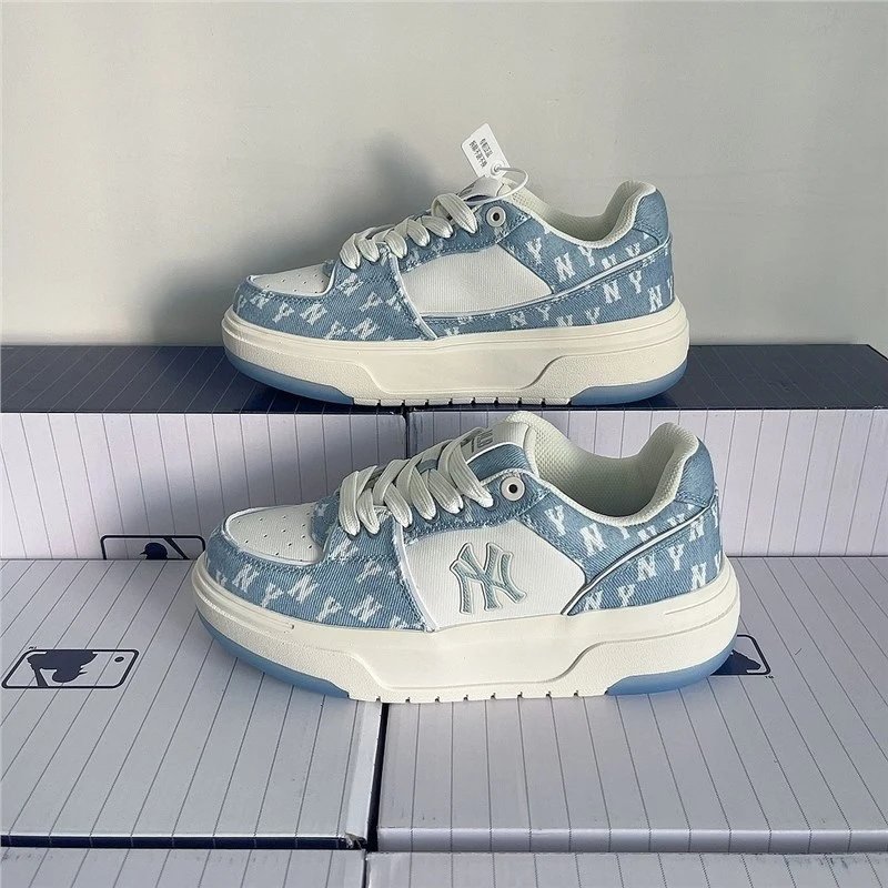 MLB Sneakers Low-Top Platform with NY Logo — Light blue denim
