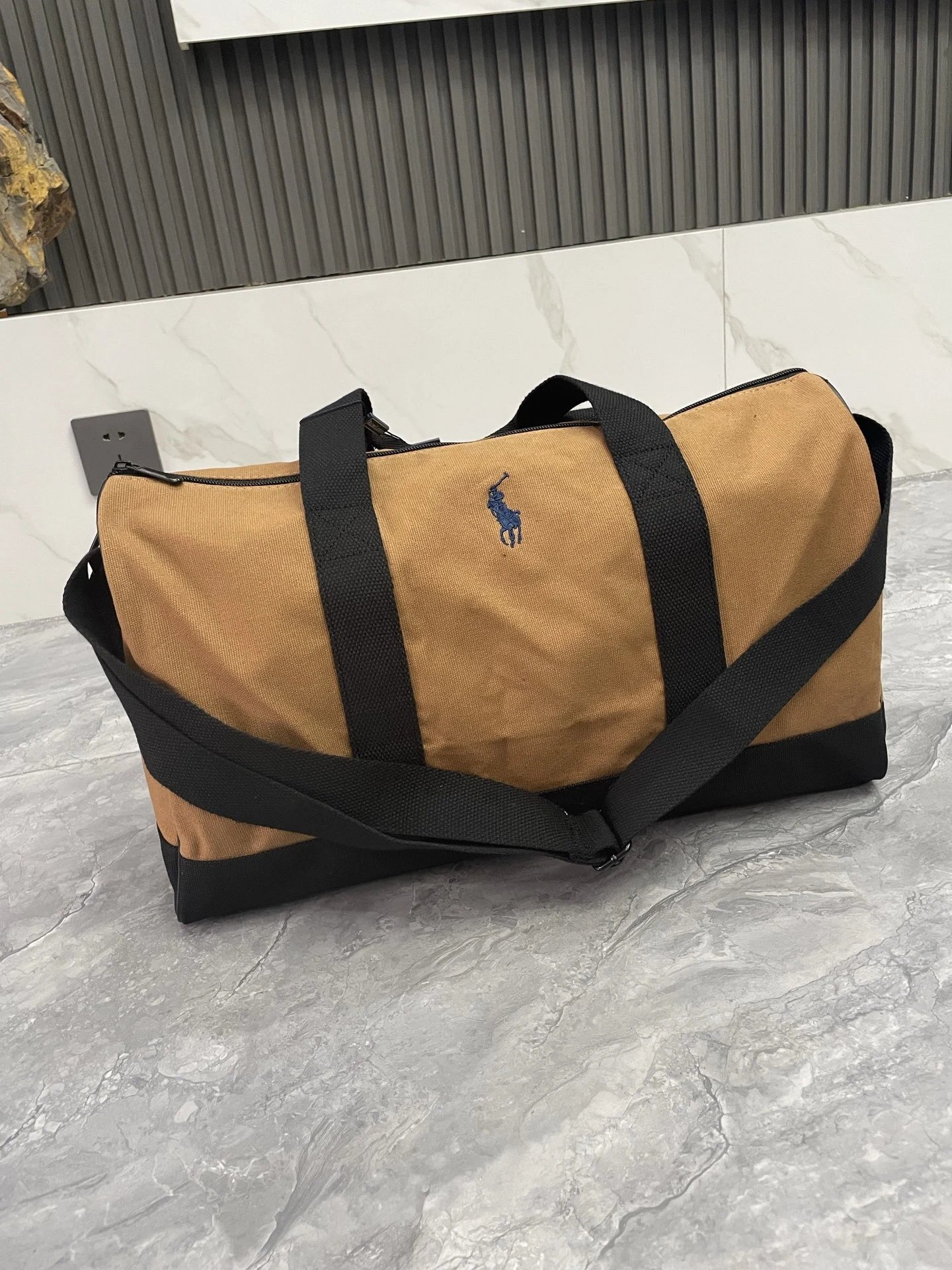 Polo Ralph Lauren Travel Bags Canvas duffel bag with shoulder strap — Khaki