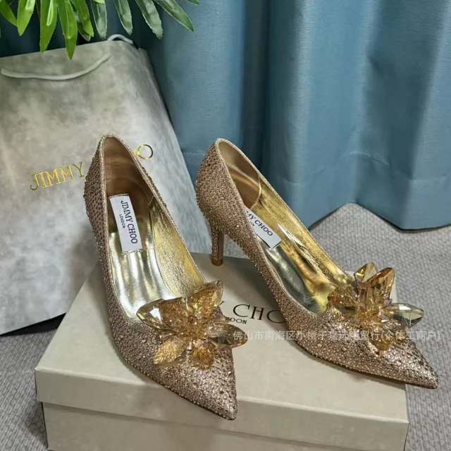 Jimmy Choo High Heels Pointed-Toe Crystal Flower Pumps product detail image 3