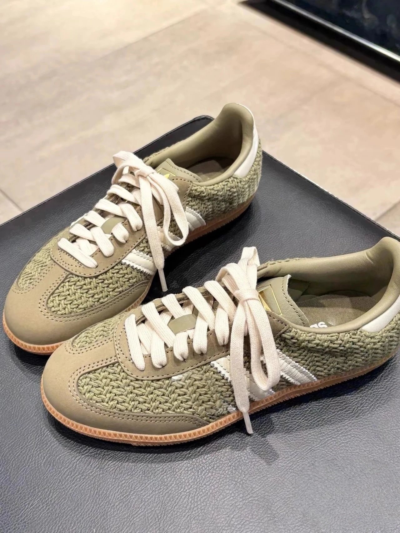 adidas Sneakers Samba low-top with three-stripe side design — Pure original version-20