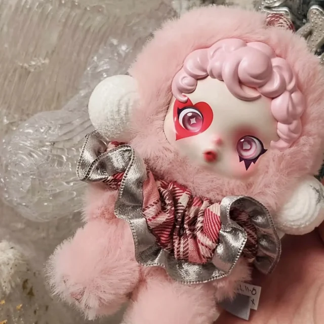 POP MART Uncategorized SKULLPANDA Winter Symphony Plush Doll product detail image 1