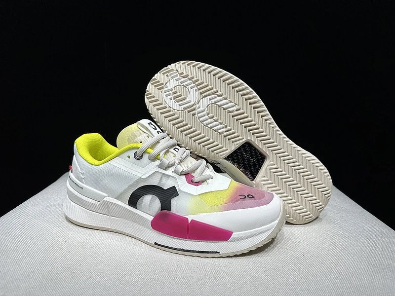 On Sneakers THE ROGER Pro 2 tennis — White and green