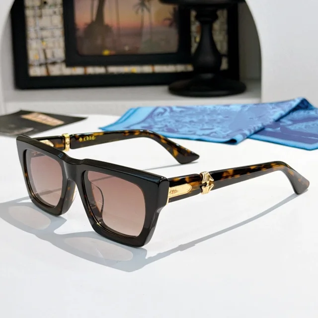 Chrome Hearts Eyewear Oversized square-frame sunglasses with decorative metal temple hardware product detail image 6