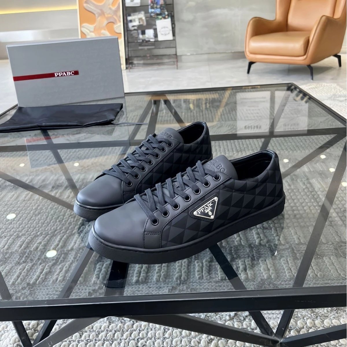 PPABC Sneakers Low-Top Lace-Up Triangle-Pattern image 2