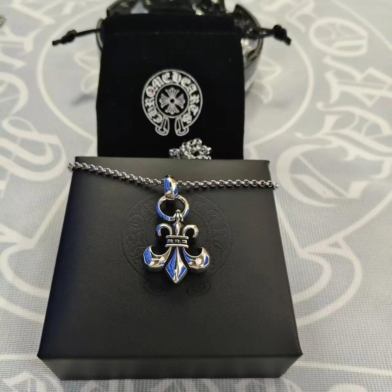Chrome Hearts Jewelry Gothic Cross Pendant Necklace — Large anchor with pearl chain