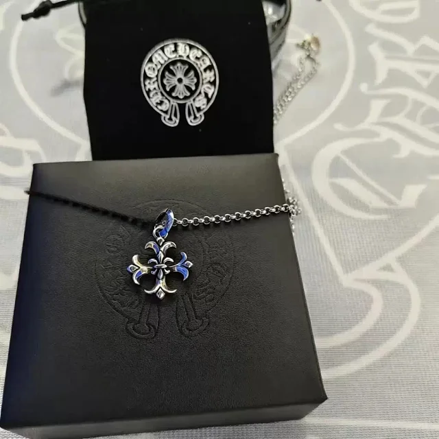 Chrome Hearts Jewelry Gothic Cross Pendant Necklace product detail image 1