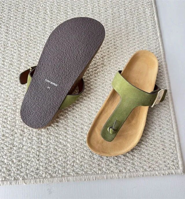 Tory Burch Sandals Buckle Thong product detail image 9