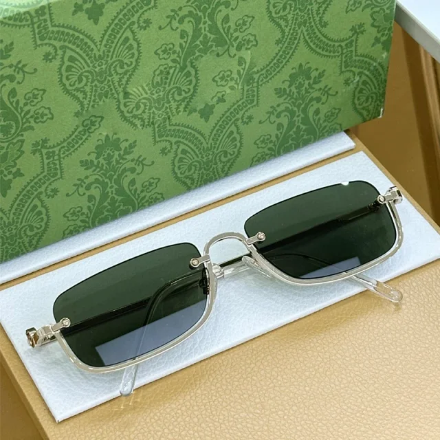 Gucci Eyewear Rectangular metal-frame sunglasses with GG-pattern lenses product detail image 3