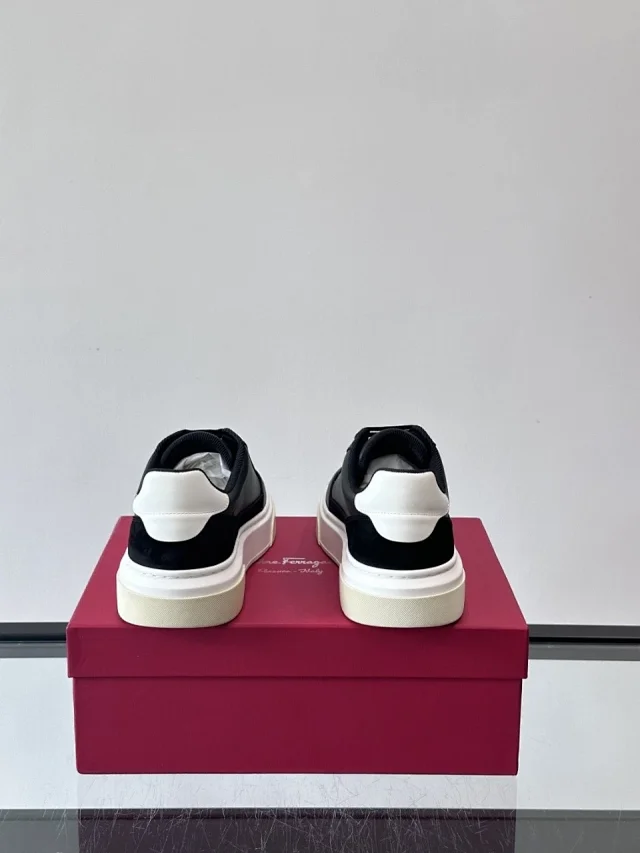 Ferragamo Sneakers Low-top leather with Gancini side detail product detail image 2