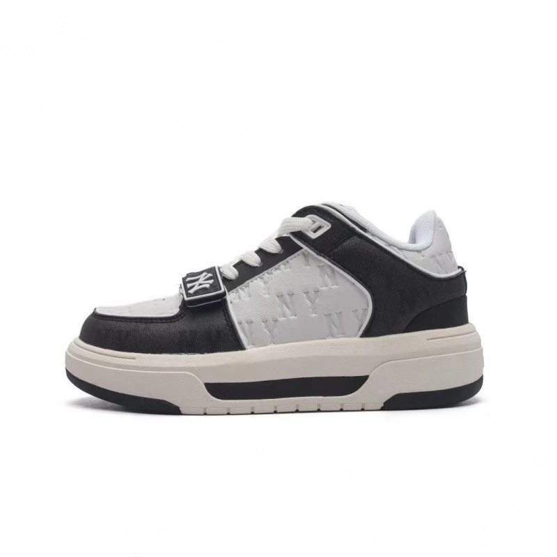 MLB Sneakers Low-top platform with baseball team logos — Black and white print