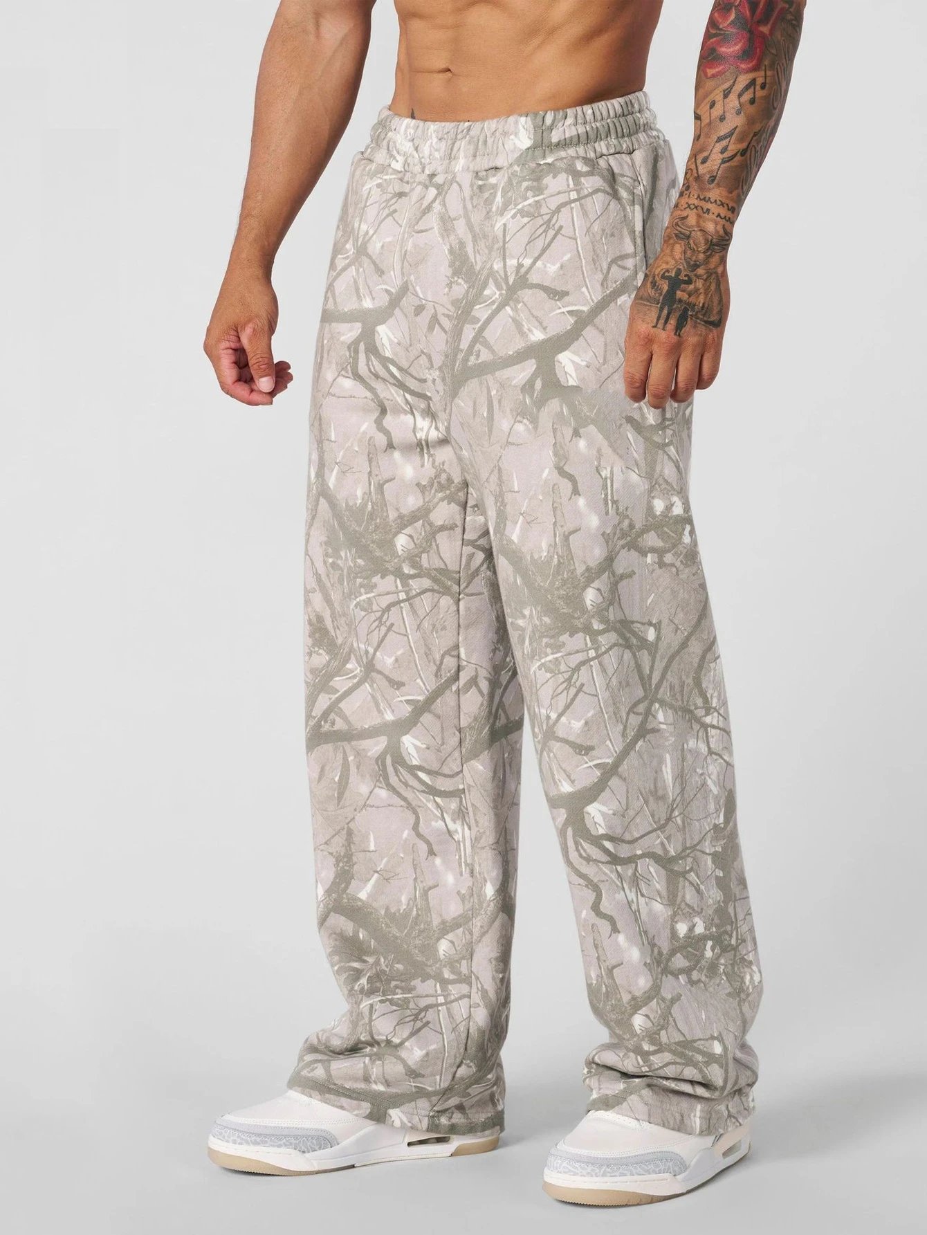 YoungLA Trousers Camouflage Print Elastic-Waist Sweatpants — Green Light Edition
