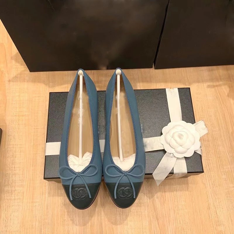 Chanel Casual Shoes Ballet Flats with Bow and CC Toe Logo — Light blue