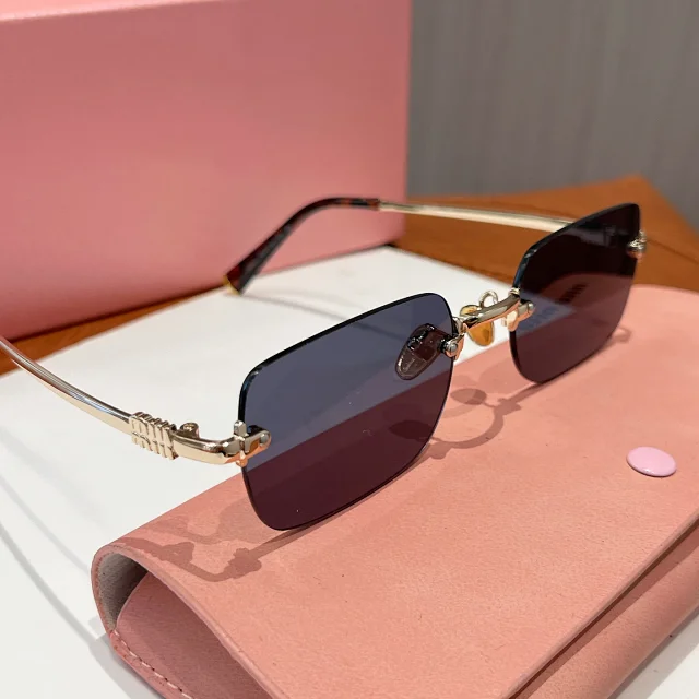 Miu Eyewear Rimless rectangular sunglasses product detail image 16