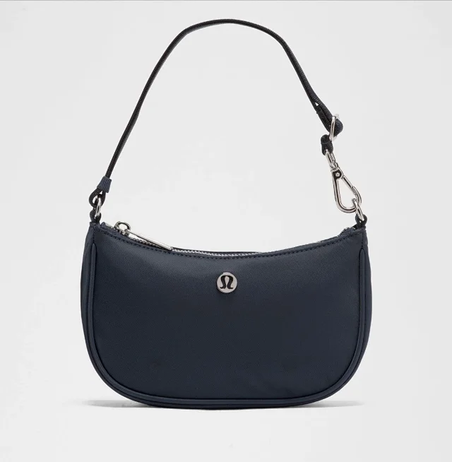 lululemon Shoulder Bags Curved Zip Bag product detail image 12