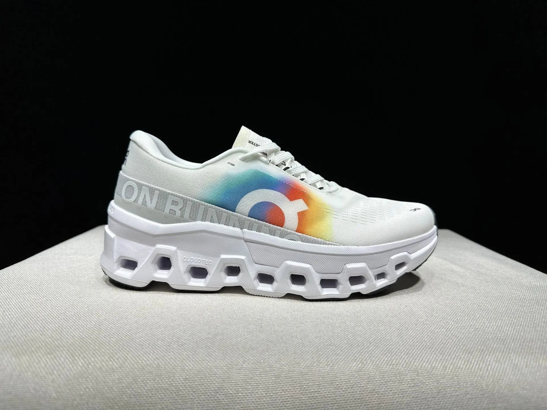 On Sneakers Cloudmonster 2 — Style 18