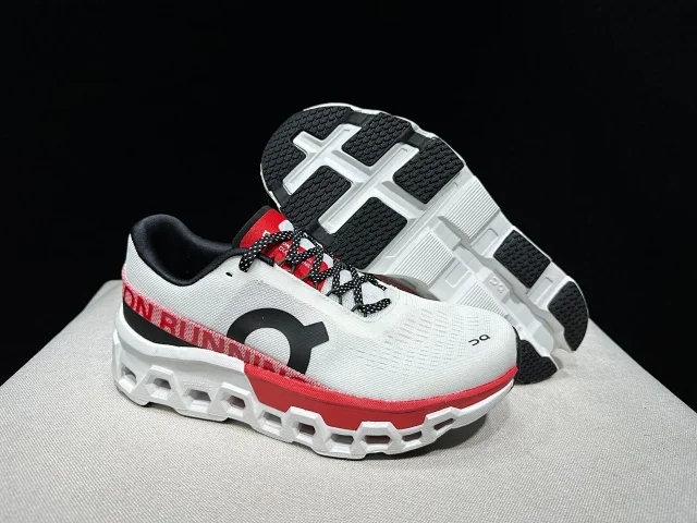 On Sneakers Cloudmonster 2 product detail image 12